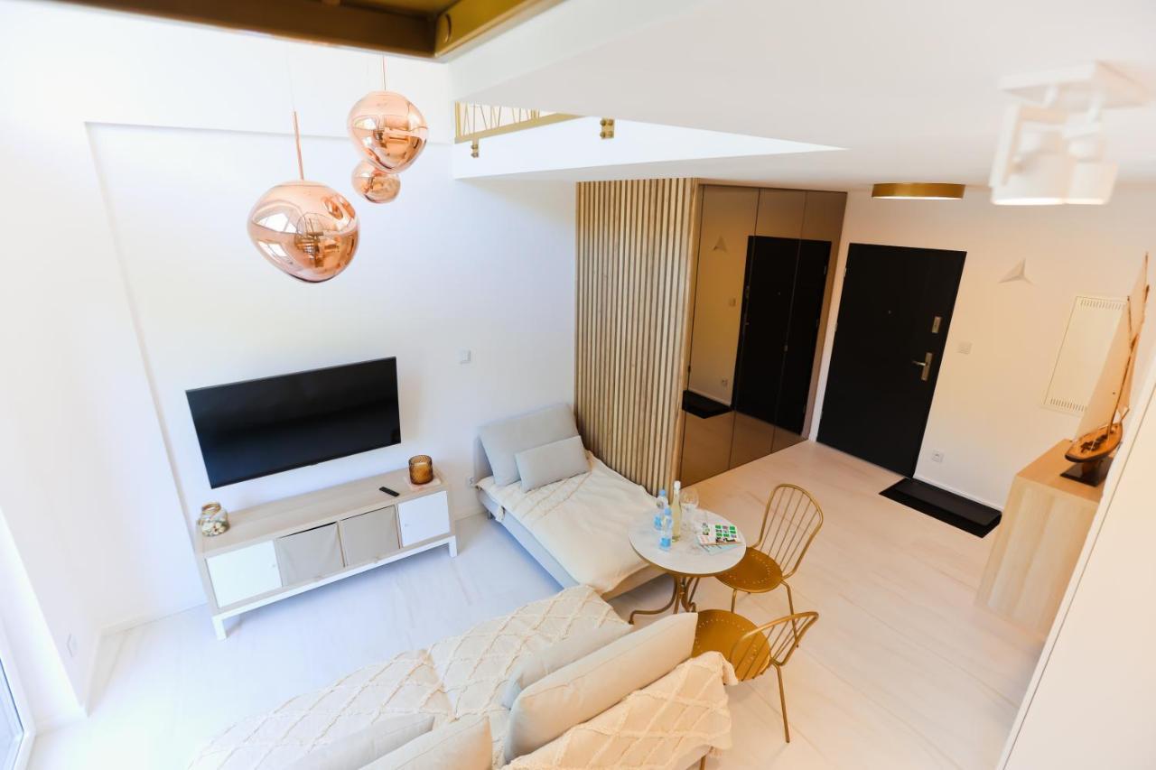 M&K Apartamenty Sailors Golden Yacht, Gdansk - Wyspa Sobieszewska Экстерьер фото